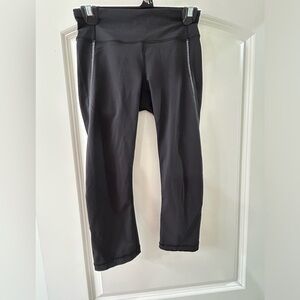 Lululemon capri leggings size 4